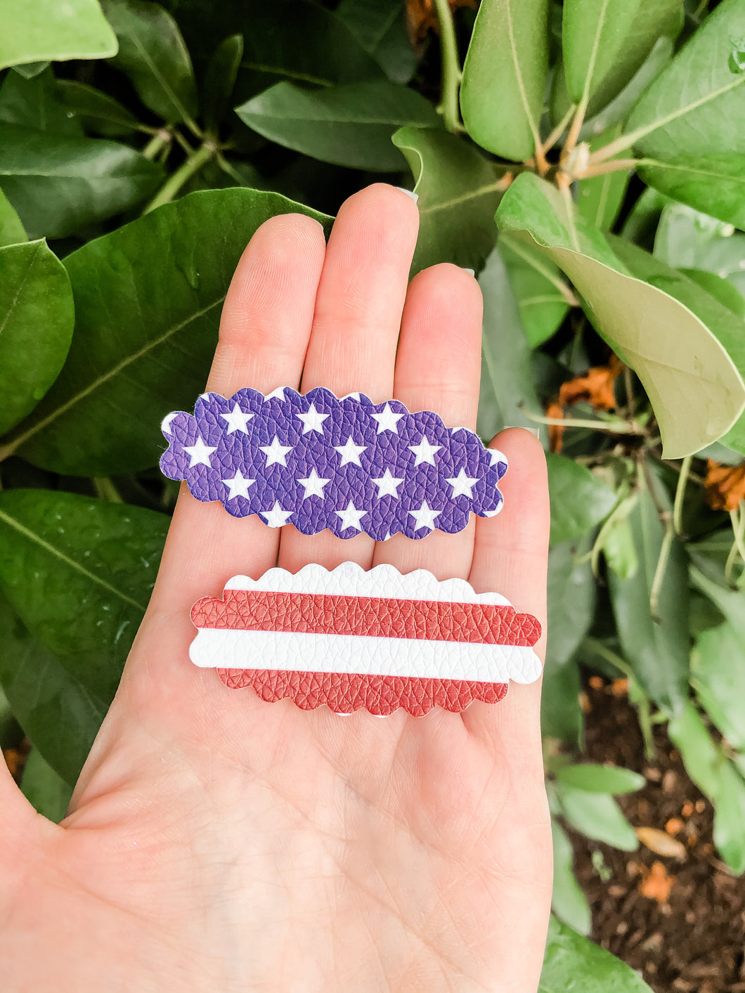 Scalloped PATRIOTIC Faux Leather Flag SET OF 2 FULL Snap Clips
